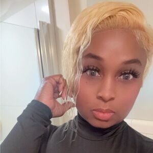 Meet your Posher, Hazel